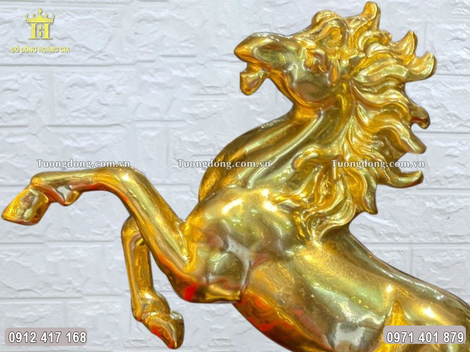 Miệng ngựa há to, hí vang báo tin vui